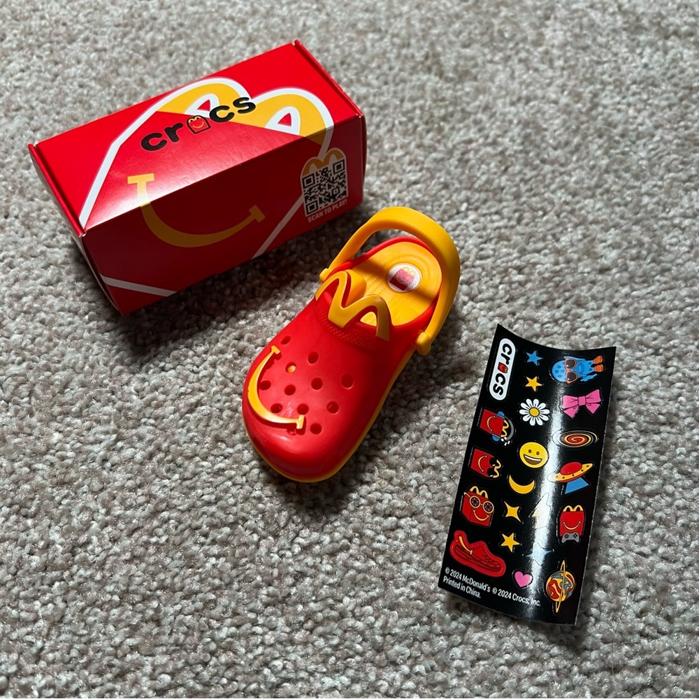 🎉5/$25 McDonald’s Crocs Keychain